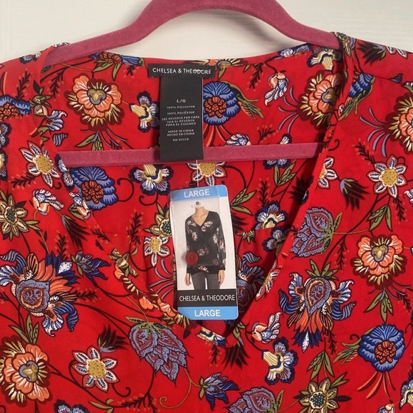 Chelsea & Theodore Women's Red Floral Tunic Long Sleeve Crossover Top Size Large - Picture 5 of 8